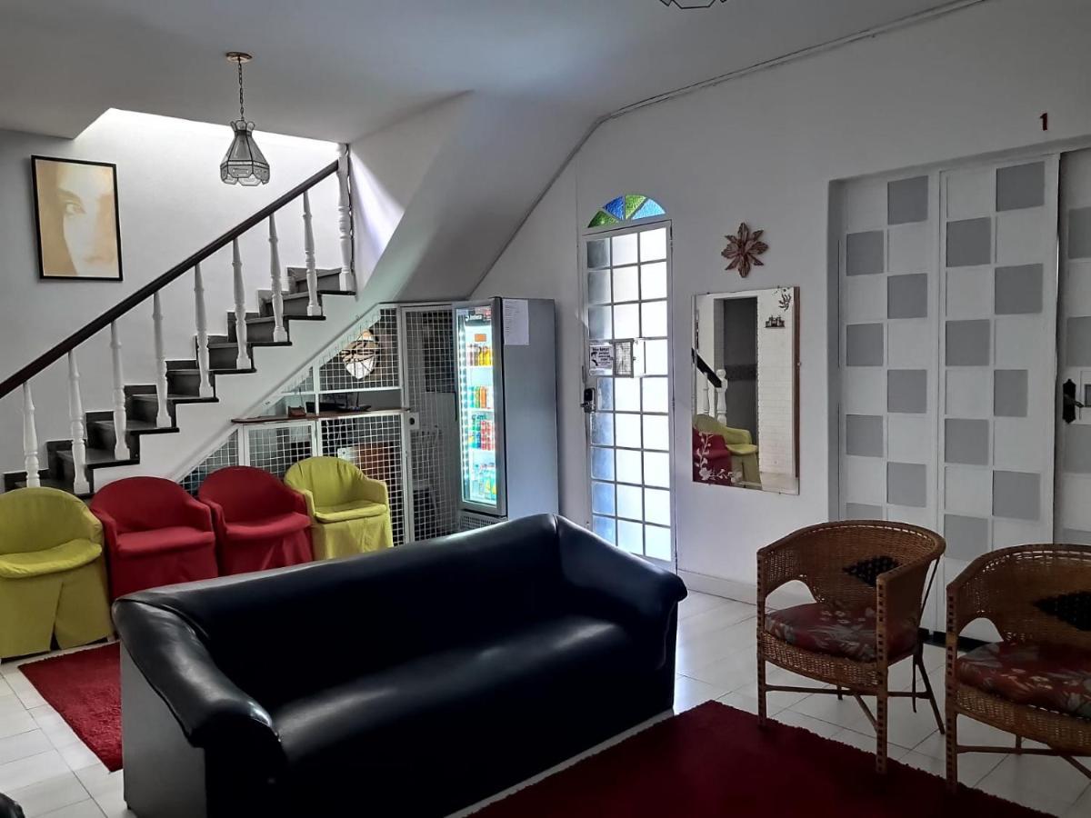 Chale Mineiro Hostel & Pousada Белу-Оризонти Экстерьер фото